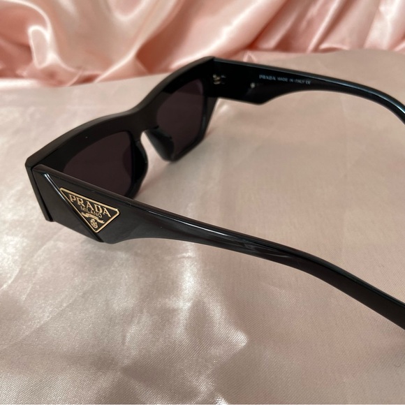 Prada sunglasses womens with case cat eye chunky large frames - Picture 5 of 5